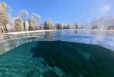 Zwemmen in koud water en sauna