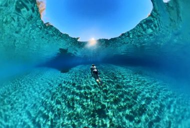 De uitdaging van het Blauwe Meer: een buitengewoon avontuur in koud water