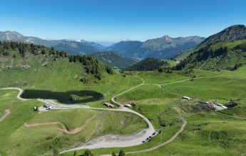 Rando’s bus Joux Vliegtuig afdaling