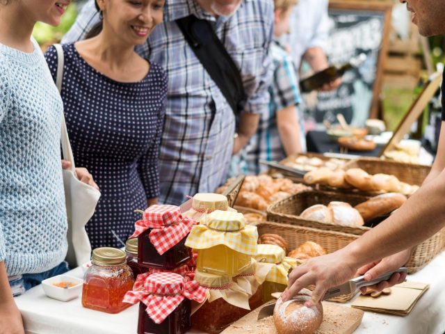 Nachtmarkt met streekproducten_Morillon